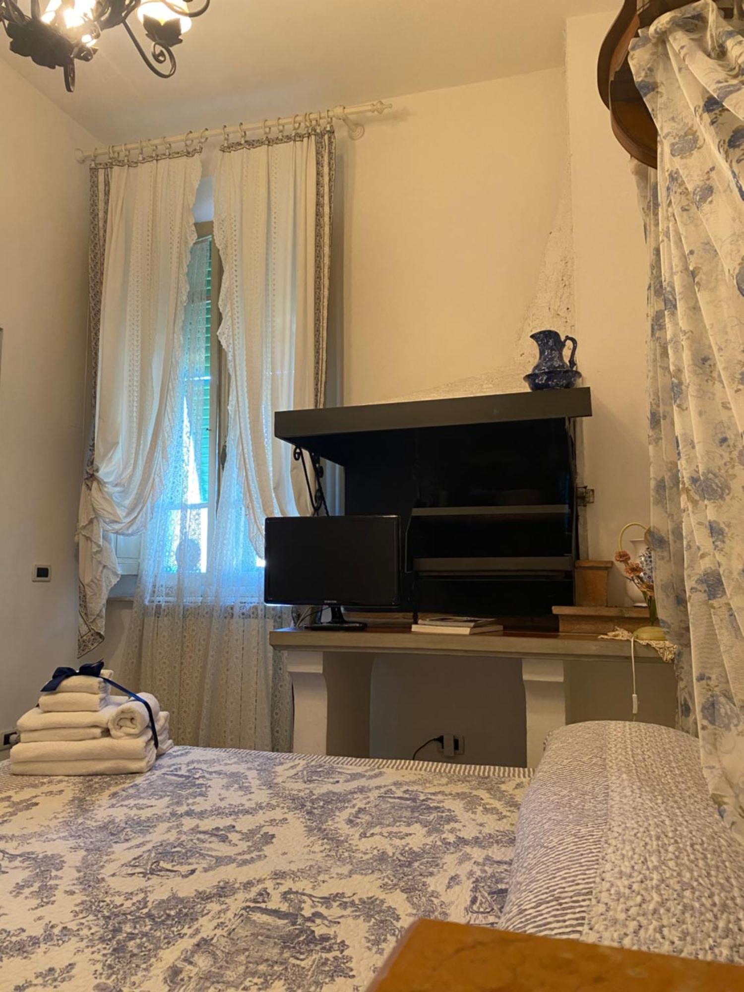 Casa Simonetti Bed & Breakfast Торе дел Лаго Пучини Екстериор снимка