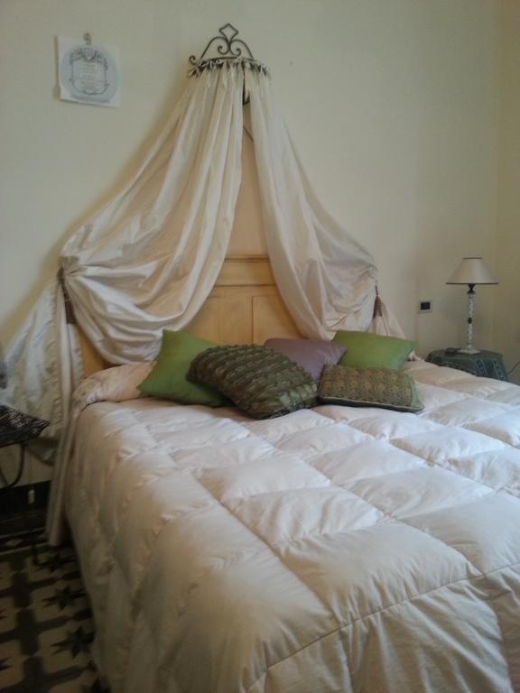 Casa Simonetti Bed & Breakfast Торе дел Лаго Пучини Стая снимка