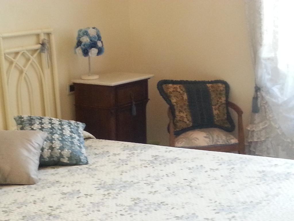 Casa Simonetti Bed & Breakfast Торе дел Лаго Пучини Стая снимка